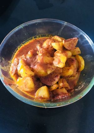 A picture of Aloo tinda curry.