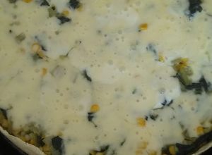 Una foto de Tarta de acelga de la huerta choclo y mucho queso