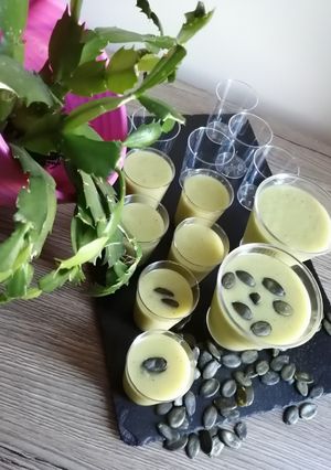 Une photo de Gazpacho legumes vert a la facon djamicoo