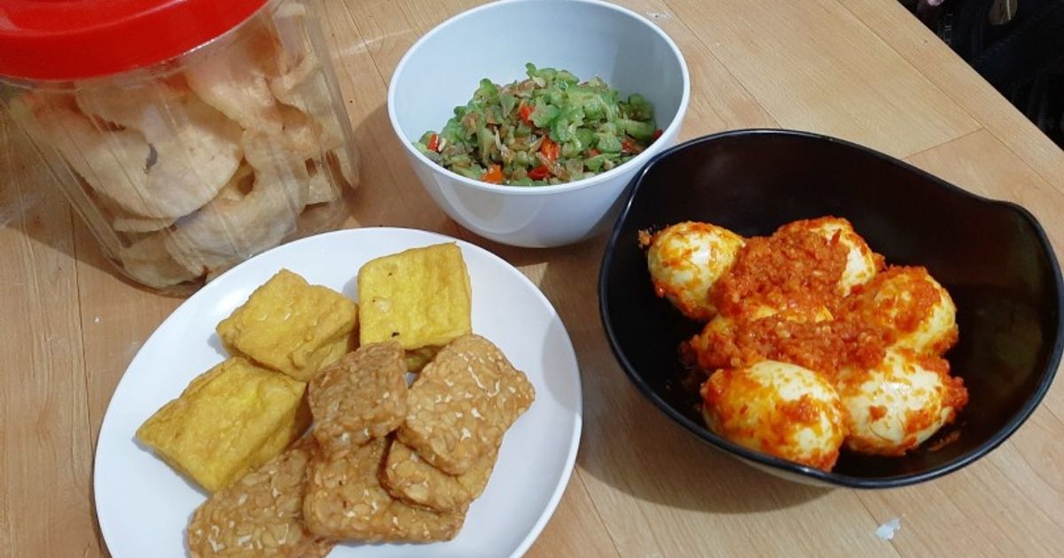 Resep Padu Padan Masakan sehari-hari (tumis pare,telur balado)