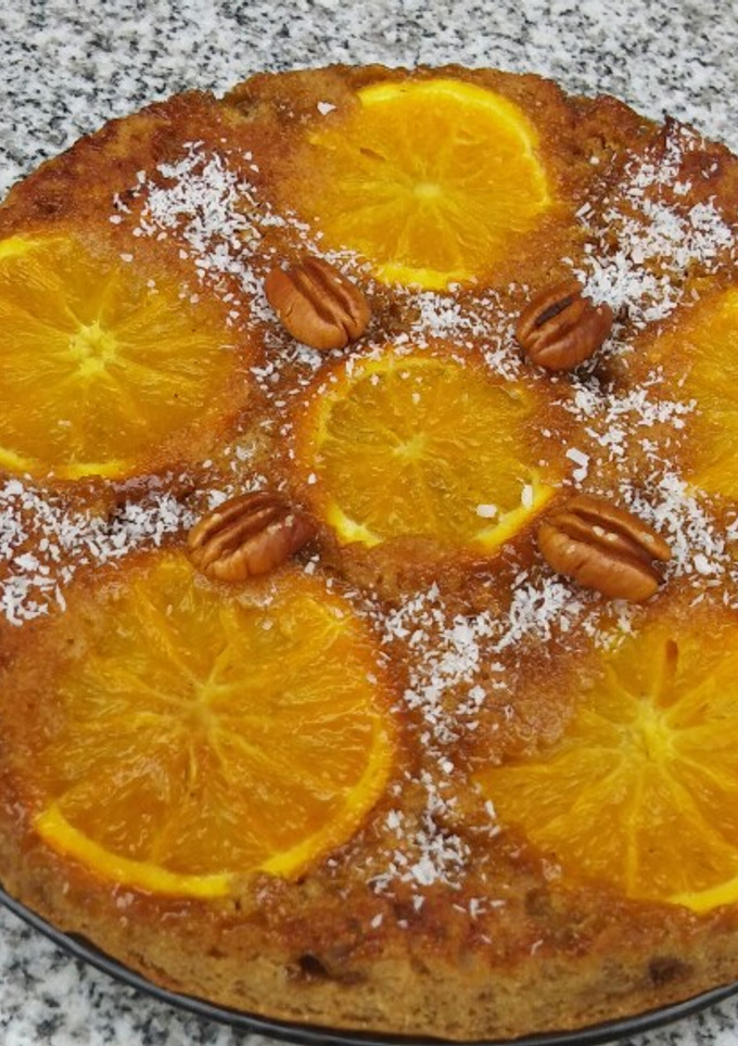 Una foto de Torta integral de naranja