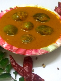 எண்ணெய் கத்தரிக்காய் குழம்பு (Ennei kathirikkai kulambu recipe in tamil) செய்முறை முக்கிய புகைப்படம்