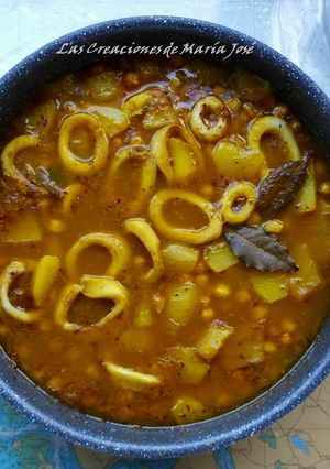 Una foto de Calamares con garbanzos