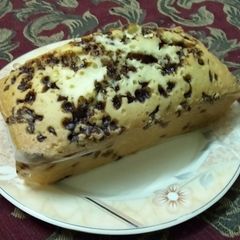 A picture of Chocolate chip pound cake.