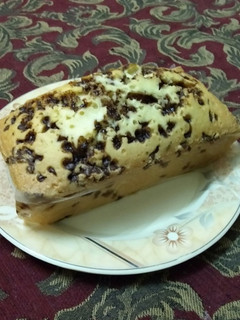 A picture of Chocolate chip pound cake.