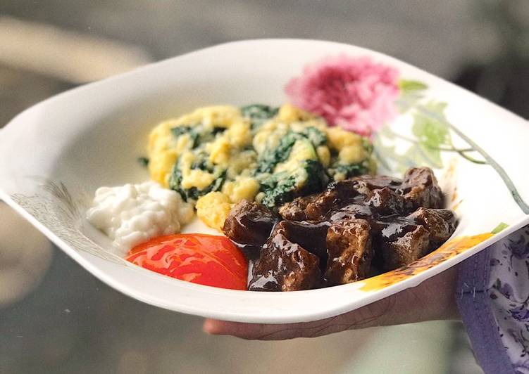Grilled Blackpepper Beef with Creamy Spinach 🥩🥬