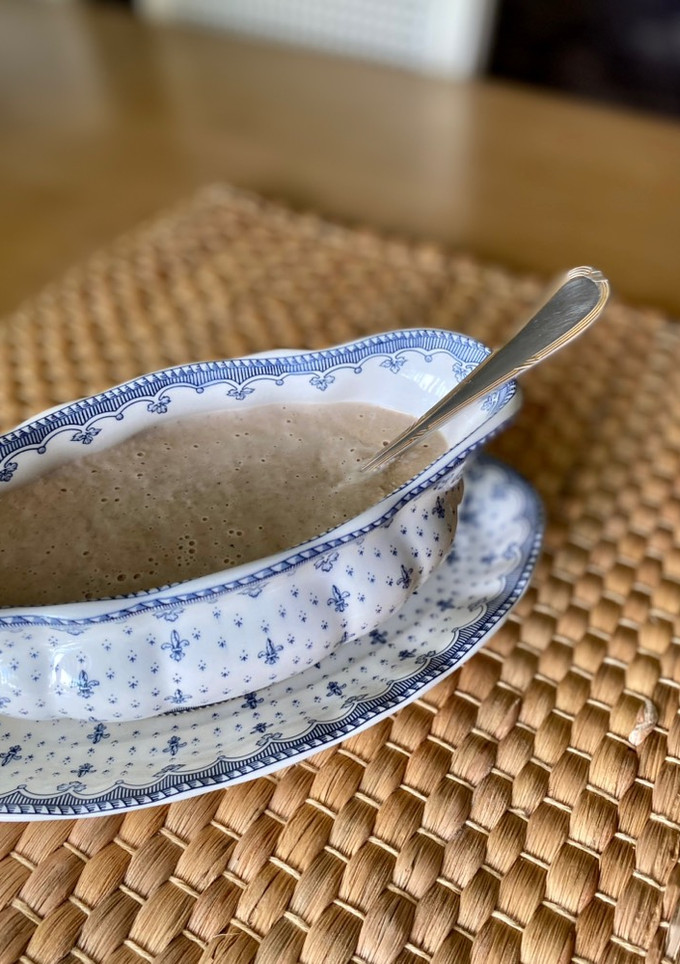 Una foto de Salsa de champiñones para carne