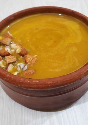 Una foto de Sopa de zapallo y zanahoria