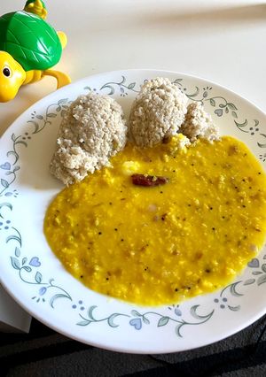A picture of Cholam rice (Sorghum rice).