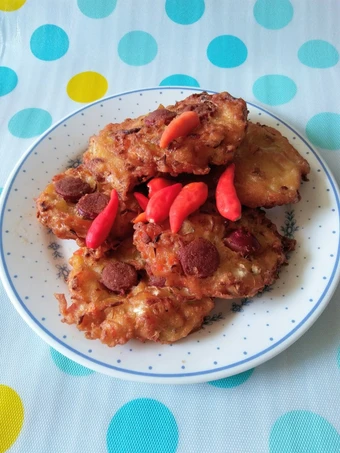 Langkah Mudah untuk Membuat Resep Bakwan sayur dan sosis kriuk yang  Bikin Ketagihan Anti Ribet, Lezat