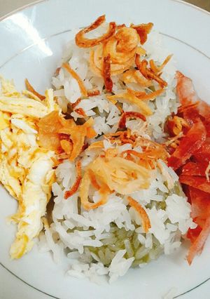 Hình của món Xôi khúc lá dứa.