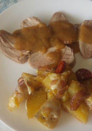 Foto principal de Solomillo de cerdo a la sal con patatas gratinadas