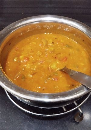 A picture of Yellow Matar Peas Curry.