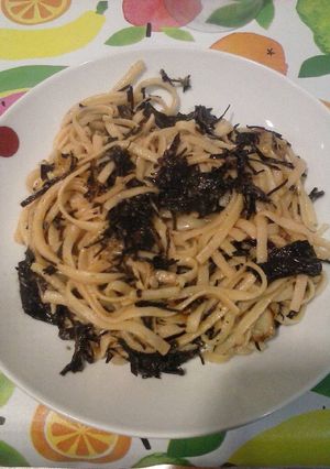 Foto principal de Tallarines con algas y salsa agridulce