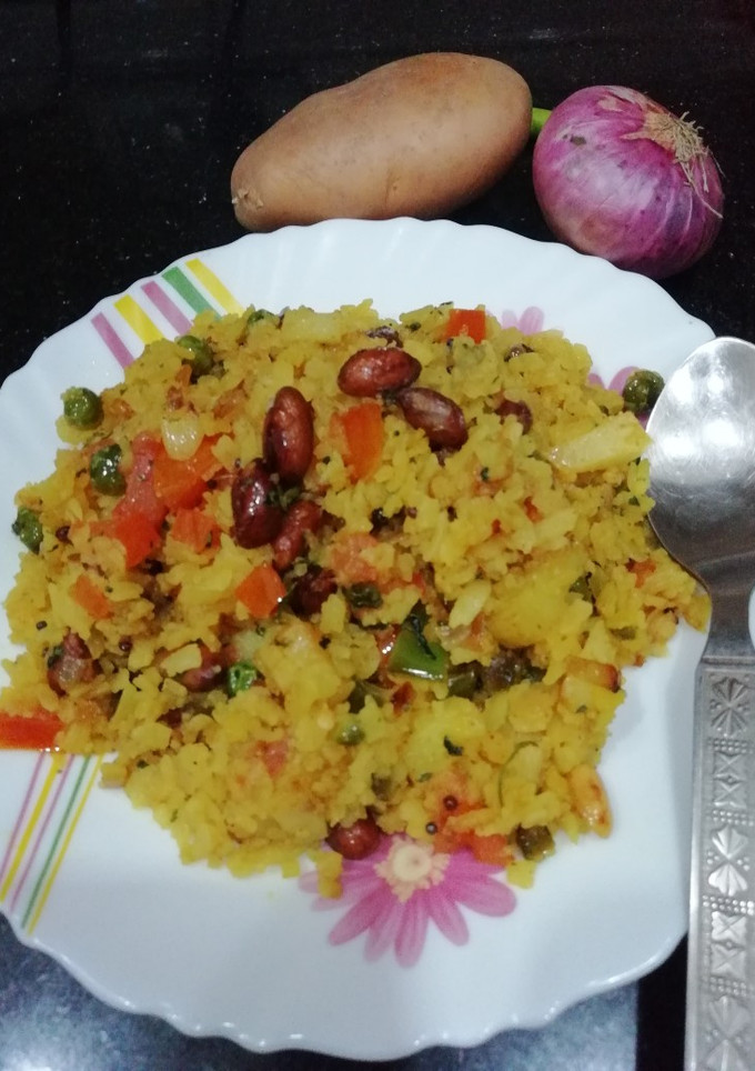 A picture of Batata Kanda Poha.