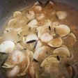 Almejas a la marinera con gambas