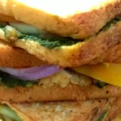 A picture of Special Veg Potato Sandwich.