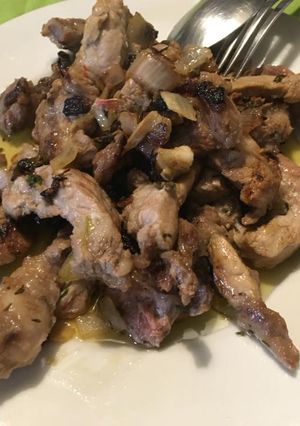 Une photo de Échine de porc marinée au citron façon Cigalines