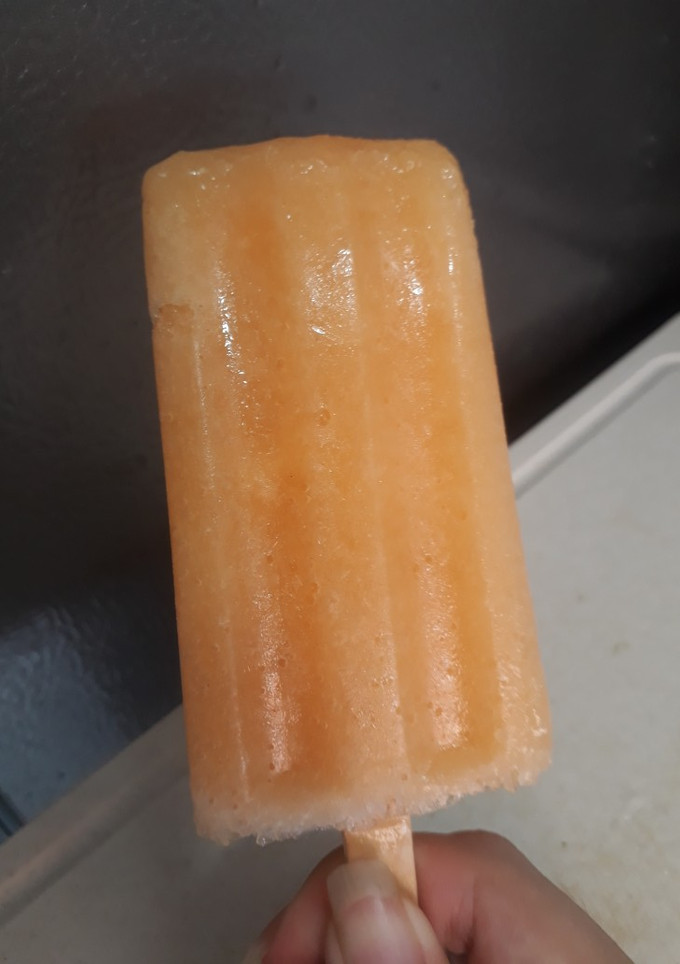 Una foto de Paletas de melón