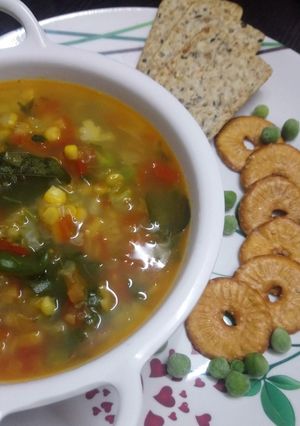 मिक्स वेजीटेबल सूप (Mix vegetable soup recipe in hindi) रेसिपी मुख्य फोटो