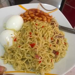 A picture of Noodles.