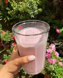 Licuado saludable de frutos rojos