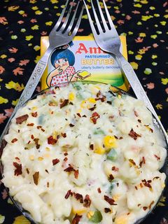 व्हाइट सॉस पास्ता (white sauce pasta recipe in Hindi) रेसिपी मुख्य फोटो