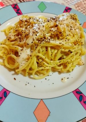 Foto di Spaghetti alla crema di fave con patate e fonduta di pecorino di Pienza