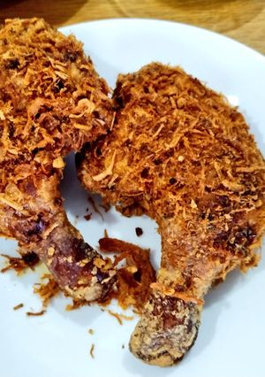 Foto resep Crunchy Floss Chicken (Ayam Goreng Abon)