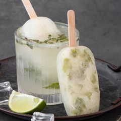 A picture of Mojito Ice Pops.