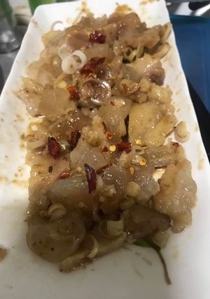 Hình của món Gân bò cay.