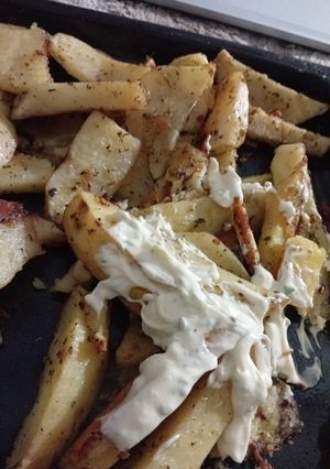 Una foto de Papas al horno con mayonesa al verdeo