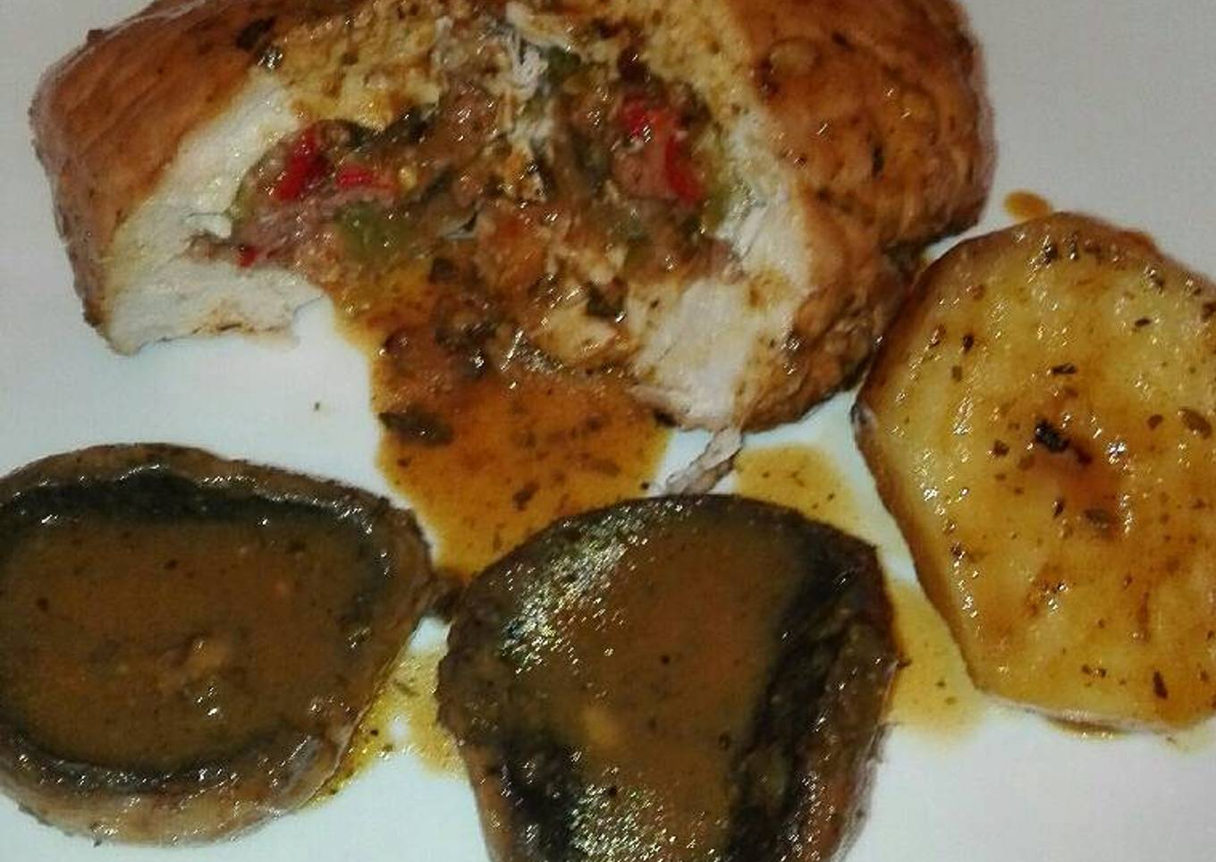 Pechuga de pollo rellena de verduras al estilo fajitas