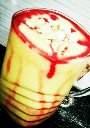 A picture of Mango shake.