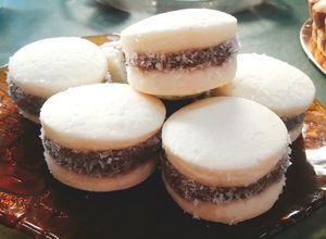Una foto de Alfajores de maizena (fécula y harina)