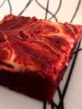 Brownie Red Velvet com Cream Cheese