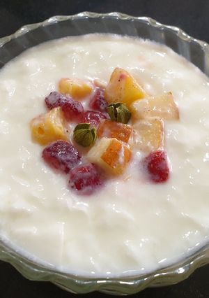 A picture of Cardamom flavoured Mishti dohi.
