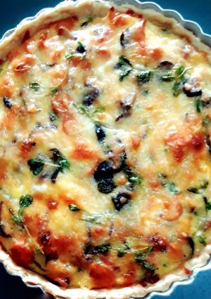 รูปของ คีชเห็ดหอมไส้กรอกชีส(โฮมเมด) homemade mushroom & sausage cheese quiche