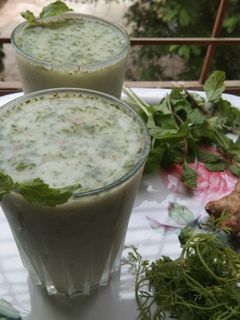 कोल्हापूरचा स्पेशल मठ्ठा/ थंड मसाला ताक (thand masala taak recipe in marathi) रेसिपी चे मुख्य फोटो