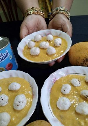 A picture of Mango Makhana Kheer.