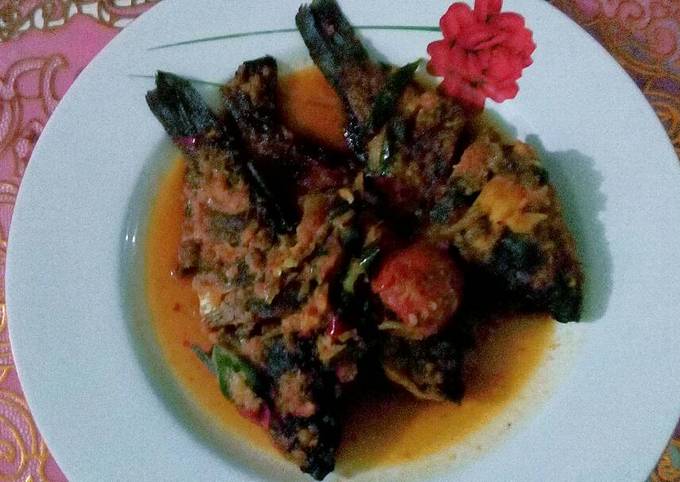 Resep Semur Ikan Mas bumbu kecap oleh Yani Astari 야니아스타리 Resep Semur Ikan Mas bumbu kecap oleh Yani Astari 야니아스타리