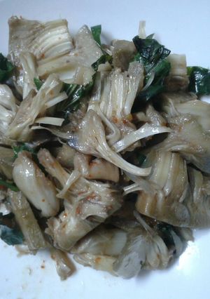 Hình của món Mít non kho chay.