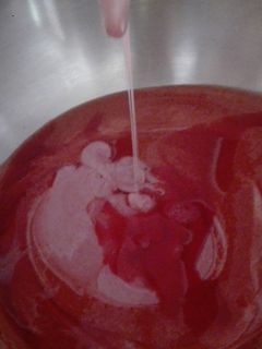 Foto principal de 4X1. Salsa de fresa, Nata de fresa, Mermelada de fresa y Helado de fresa