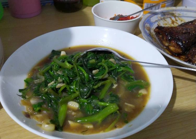Resep Tumis Kangkung Bakar | Cara Bikin Tumis Kangkung Bakar Yang Enak dan Simpel