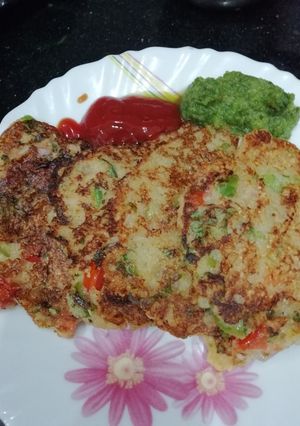 A picture of Bread Semolina Uttapam.