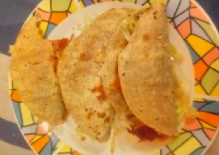 Quesadillas de chicharrón prensado