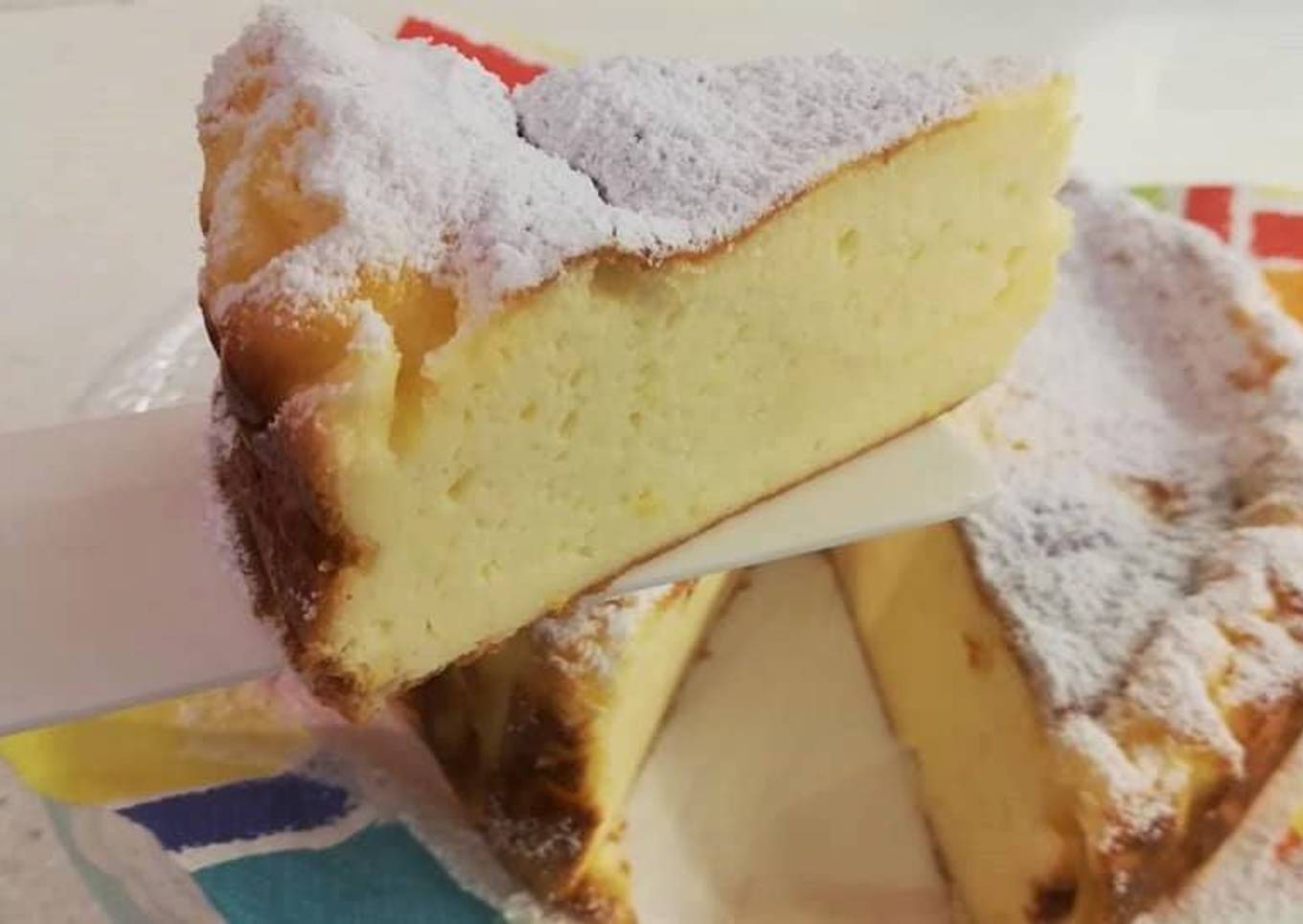 La deliciosa tarta de yogur griego, suave y ligera