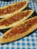 Fatayer aux oignons et tomates