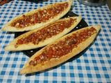 Fatayer aux oignons et tomates