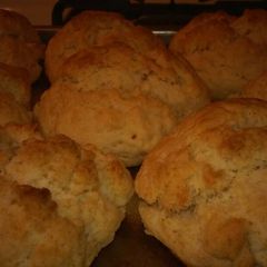 A picture of Mom's Biscuit Recipe.